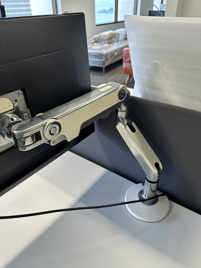 Humanscale adjustable single monitor arms