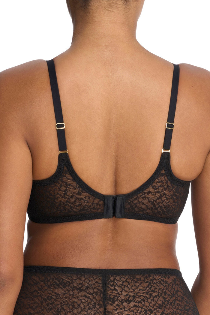 Pretty Smooth Seamless Underwire Bra