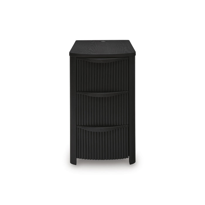 Signature Design by Ashley Camdill T208-117 Chair Side End Table IMAGE 3