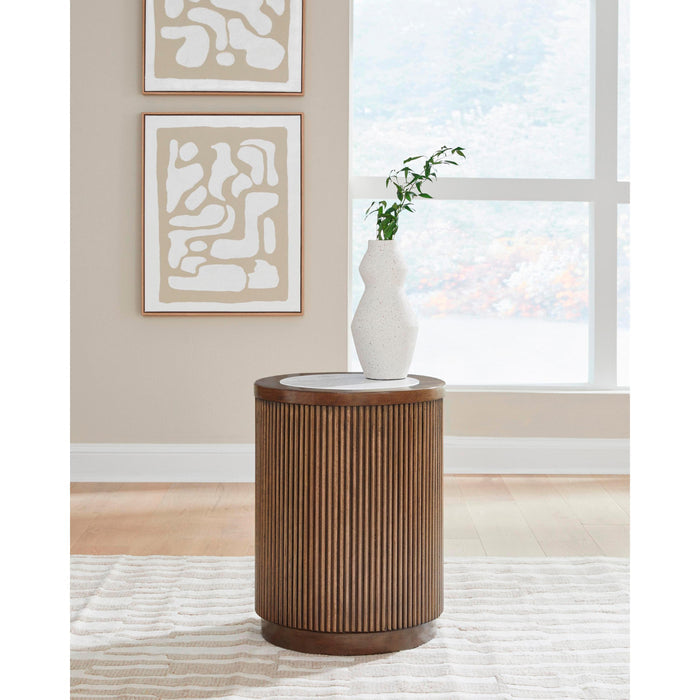 Signature Design by Ashley Hadonna End Table T658-6 IMAGE 3