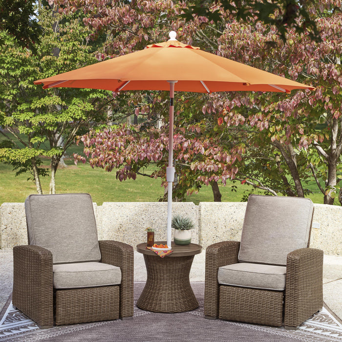 Signature Design by Ashley Laguna Heights PCP790-706 Round End Table with Umbrella Option IMAGE 6