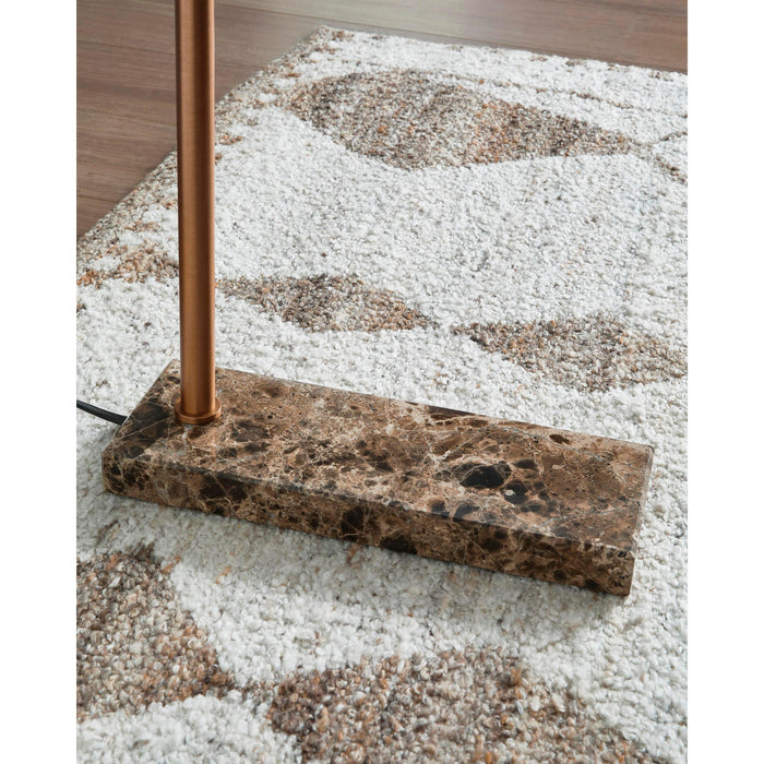 Signature Design by Ashley Yafe Floorstanding Lamp L734411 IMAGE 6